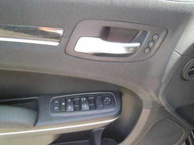 2011 Chrysler 300C  Base