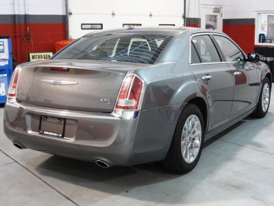 2012 Chrysler 300C  Base