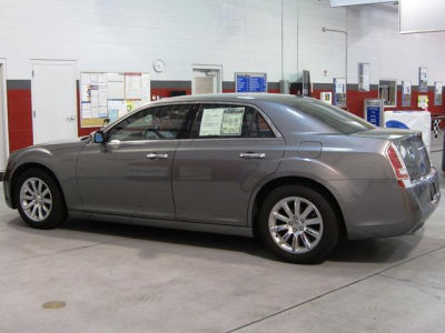 2012 Chrysler 300C  Base