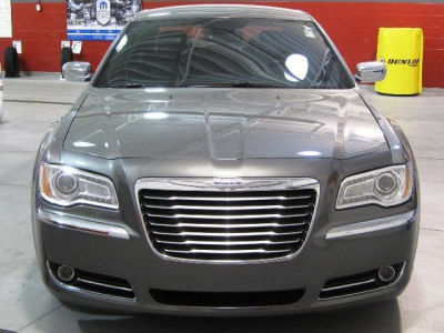 2012 Chrysler 300C  Base