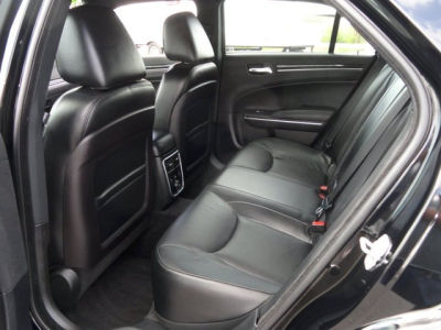 2012 Chrysler 300C