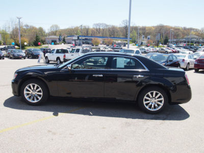 2011 Chrysler 300C  Base