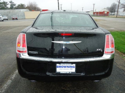 2012 Chrysler 300C  Base