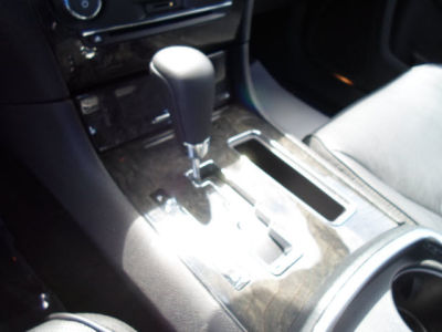 2011 Chrysler 300C  Base