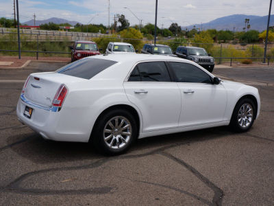 2011 Chrysler 300C  Base