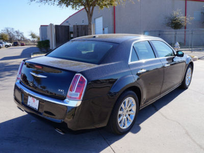 2012 Chrysler 300C  Base