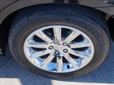 2012 Chrysler 300C  Base