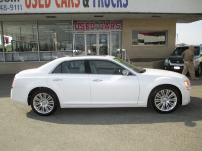 2012 Chrysler 300C  Base