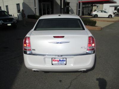 2012 Chrysler 300C  Base