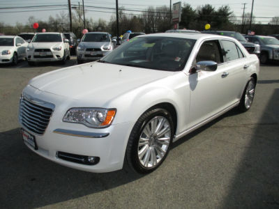 2012 Chrysler 300C  Base