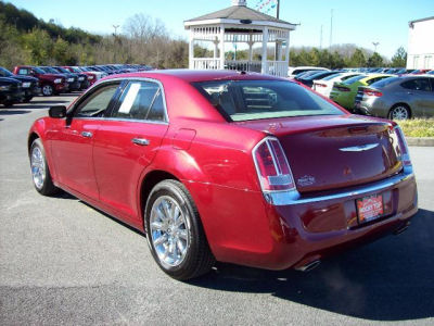 2011 Chrysler 300C  Base
