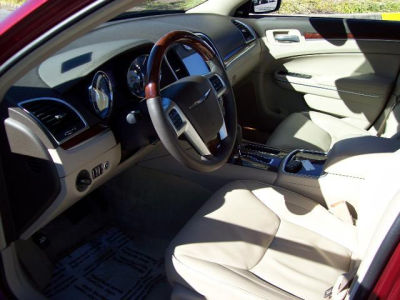 2011 Chrysler 300C  Base