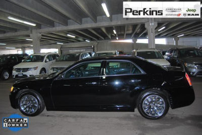 2012 Chrysler 300C  Base