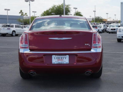 2011 Chrysler 300C  Base