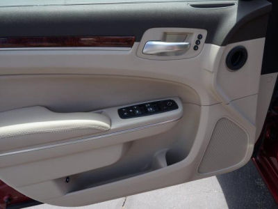 2011 Chrysler 300C  Base