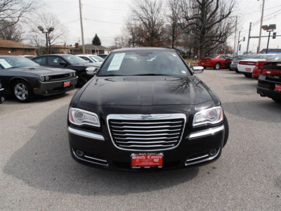 2012 Chrysler 300C  Base
