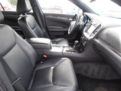 2012 Chrysler 300C  Base
