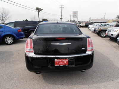 2012 Chrysler 300C  Base