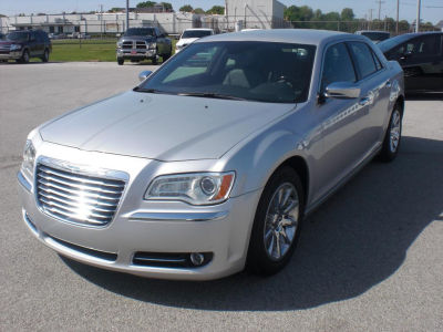 2012 Chrysler 300C  Base