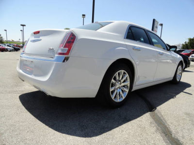 2012 Chrysler 300C  Base