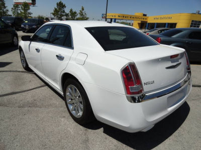 2012 Chrysler 300C  Base