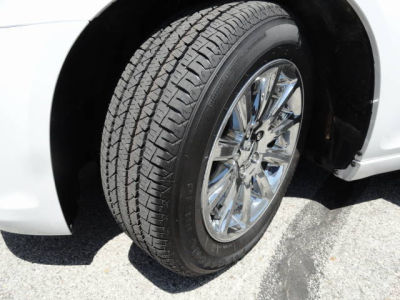 2012 Chrysler 300C  Base