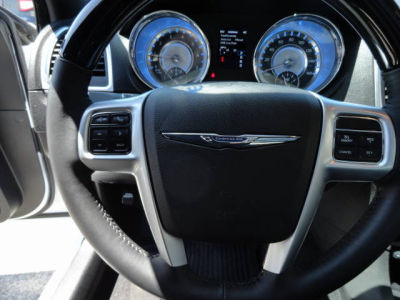 2012 Chrysler 300C  Base