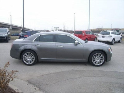 2011 Chrysler 300C  Base