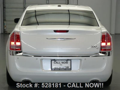 2011 Chrysler 300C  Base