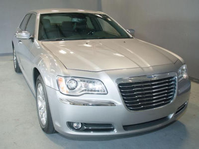 2011 Chrysler 300C  Base