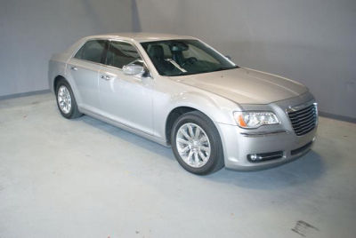 2011 Chrysler 300C  Base