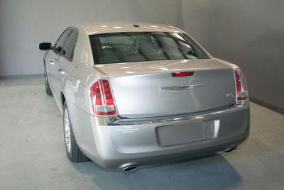 2011 Chrysler 300C  Base