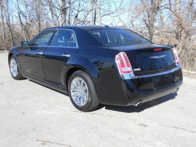 2012 Chrysler 300C  Base