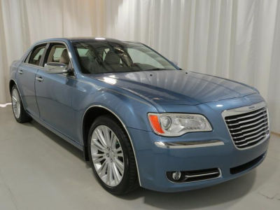 2011 Chrysler 300C  Base