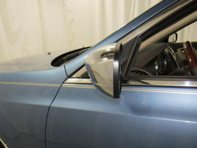 2011 Chrysler 300C  Base