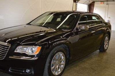 2012 Chrysler 300C  Base