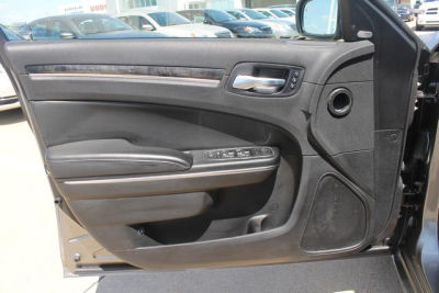 2011 Chrysler 300C  Base