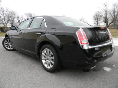 2011 Chrysler 300C  Base