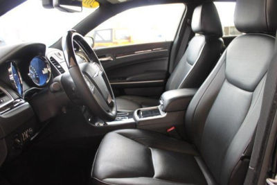 2012 Chrysler 300C  Base