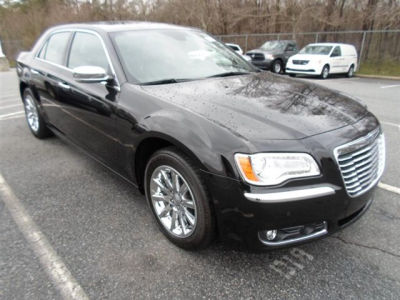 2011 Chrysler 300C  Base