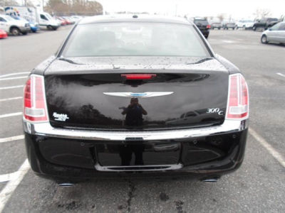 2011 Chrysler 300C  Base