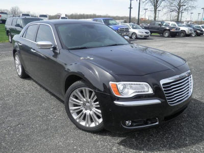 2011 Chrysler 300C  Base