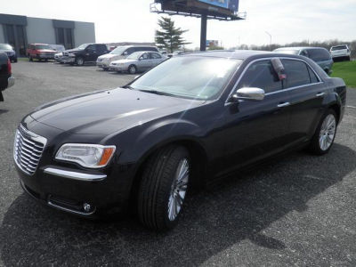 2011 Chrysler 300C  Base