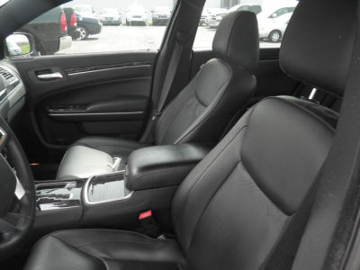 2011 Chrysler 300C  Base