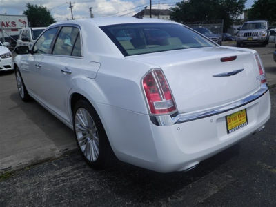 2011 Chrysler 300C  Base