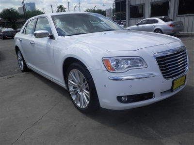 2011 Chrysler 300C  Base