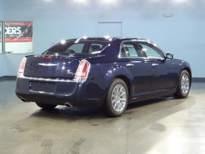 2012 Chrysler 300C  Base