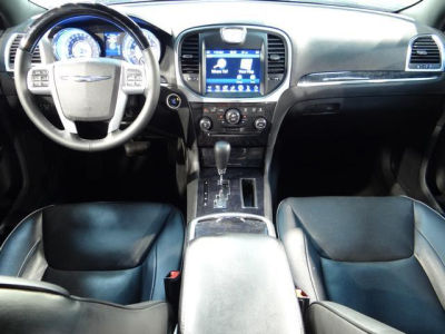 2012 Chrysler 300C  Base