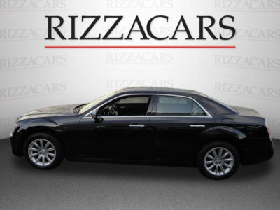 2011 Chrysler 300C  Base