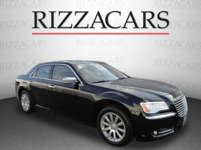 2011 Chrysler 300C  Base